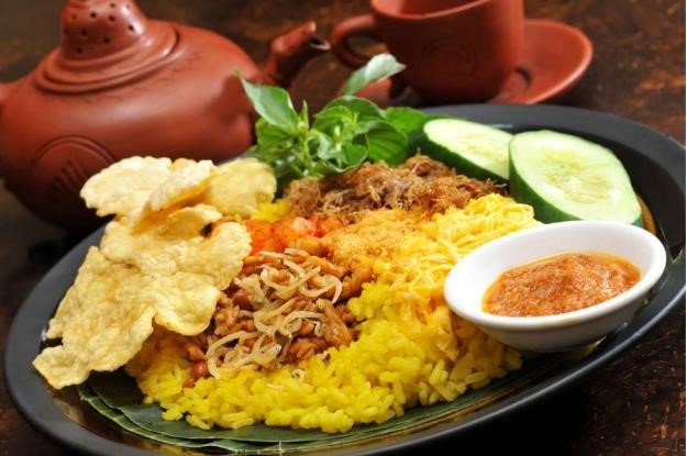 Akhir Pekan, Bikin Nasi Kuning Susu Yuk!