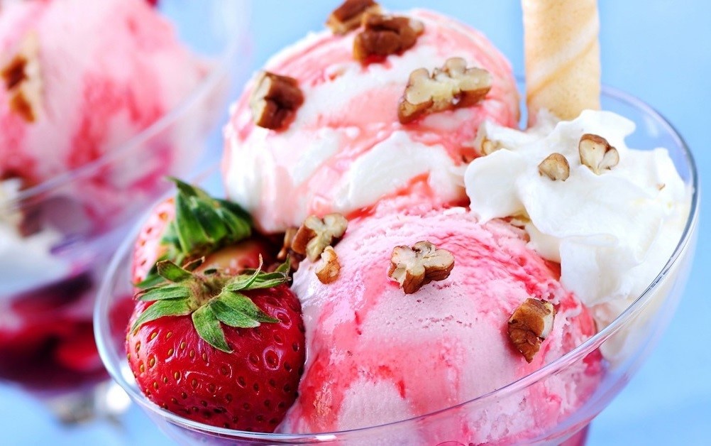 Paleo Strawberry Ice Cream Ini Lezat Banget, Milk Lovers!