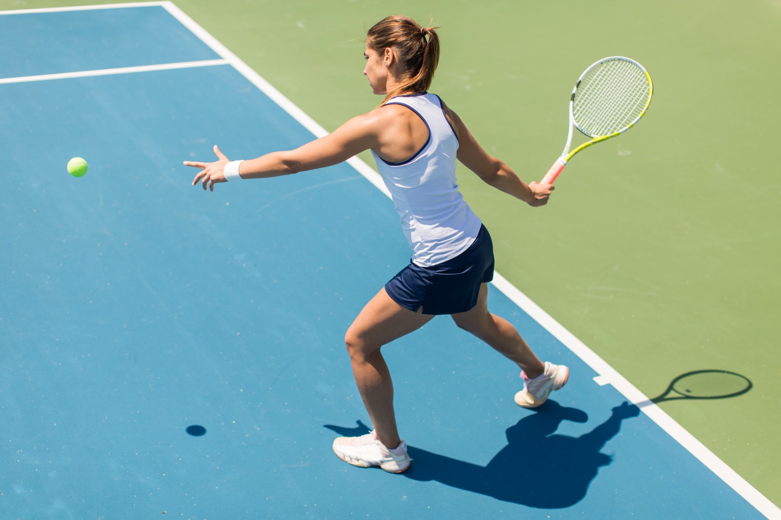 Beragam Manfaat Tenis Lapangan untuk Kesehatan Ultra People